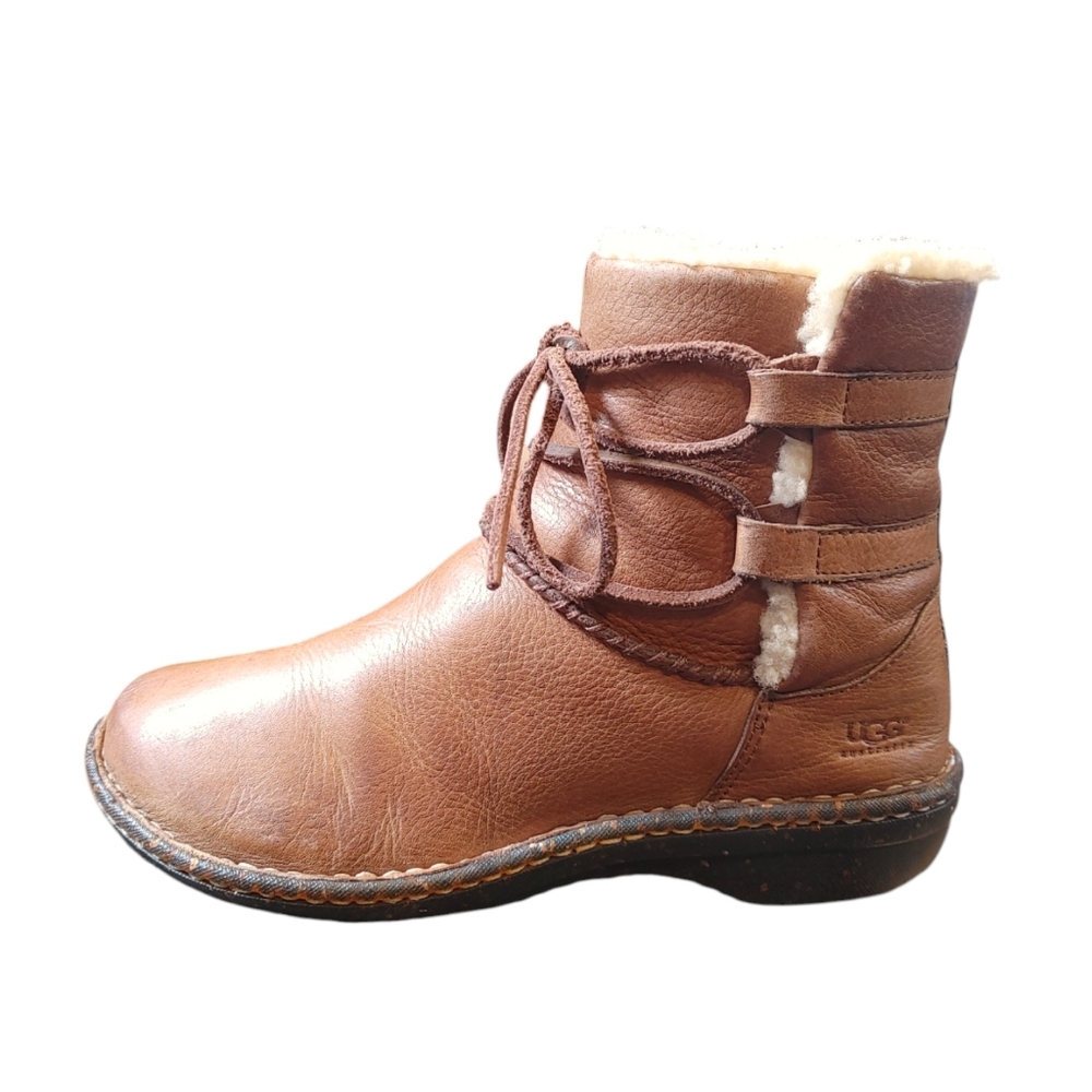 UGG Caspia Tan Brown Leather Lace Up Ankle Sheepskin Warm Boots Womens Size 7